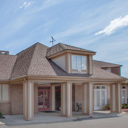 Affordable Suites Of America Detroit-Уорън Екстериор снимка