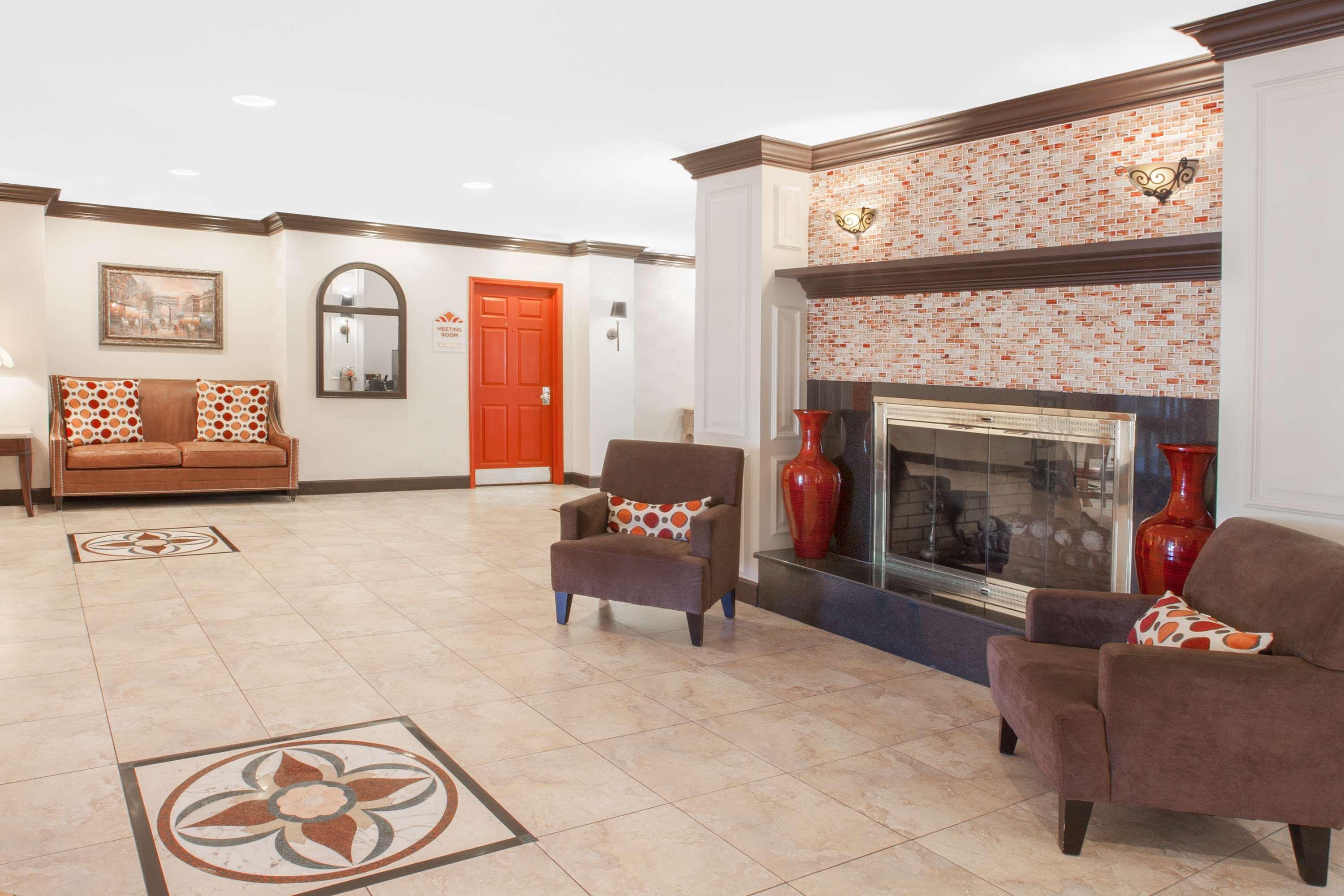 Affordable Suites Of America Detroit-Уорън Екстериор снимка